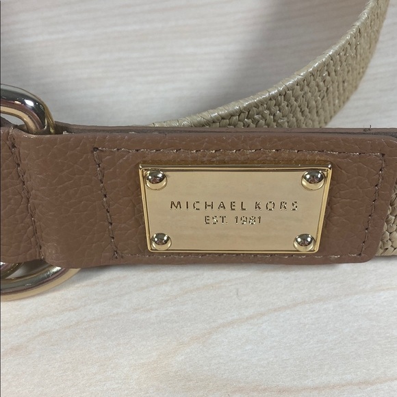 MICHAEL Michael Kors Tan and Brown Leather Belt with Brass Buckle - Picture 2 of 5